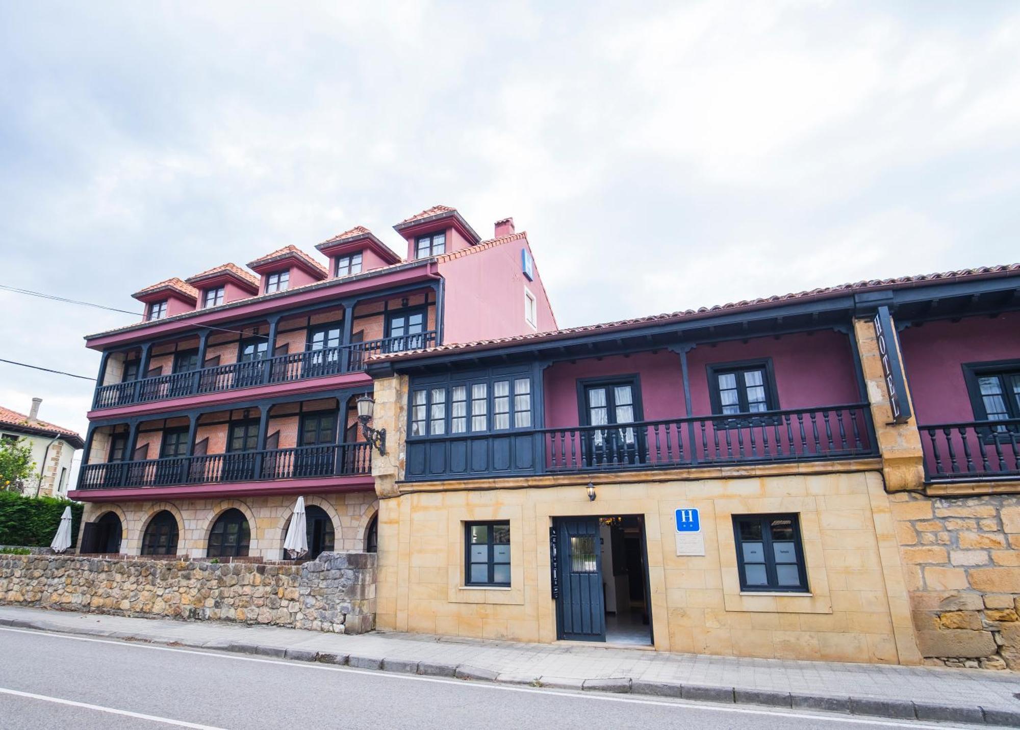 Hotel Puerto Calderon Orena Esterno foto
