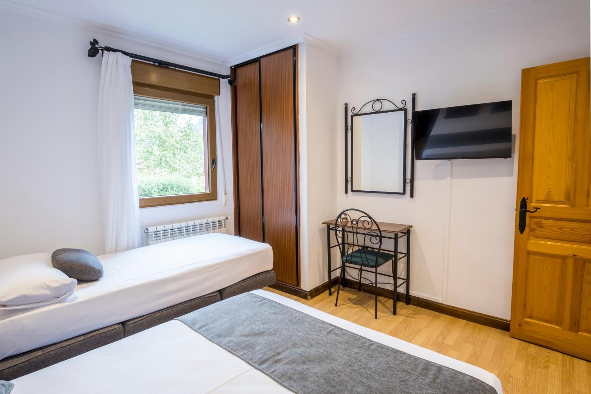 Hotel Puerto Calderon Orena Esterno foto